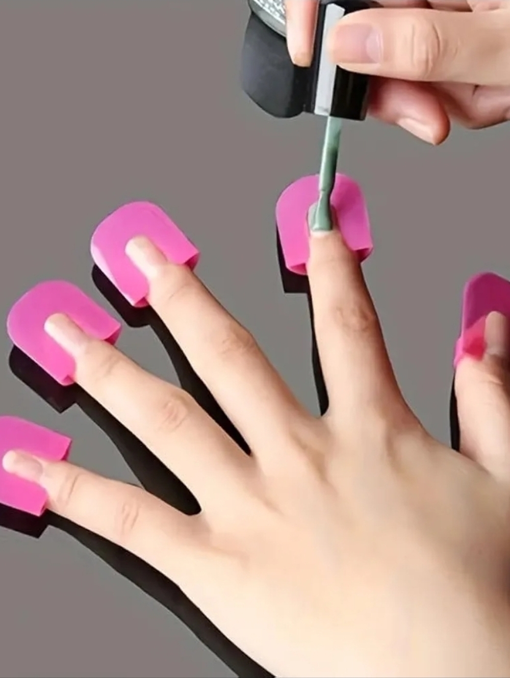 26PCS Reusable Nail Polish Protectors, Anti-Stain Soft Plastic Edge Protectors